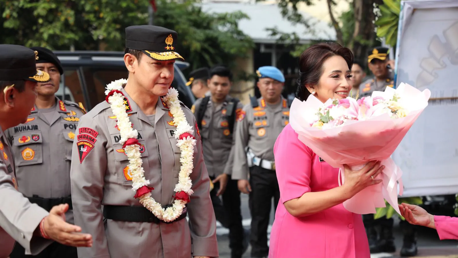 Kapolda Bali antar Keberangkatan Irjen. Pol. (Purn). Ida Bagus Kd Putra Narendra, S.I.K., M.Si.