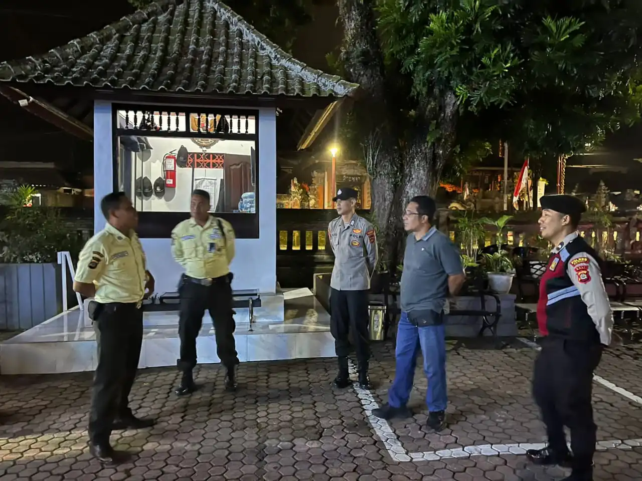 Jaga Kamtibmas Tetap Kondusif, Polsek Bangli Intensifkan Kegiatan Blue Light Patrol