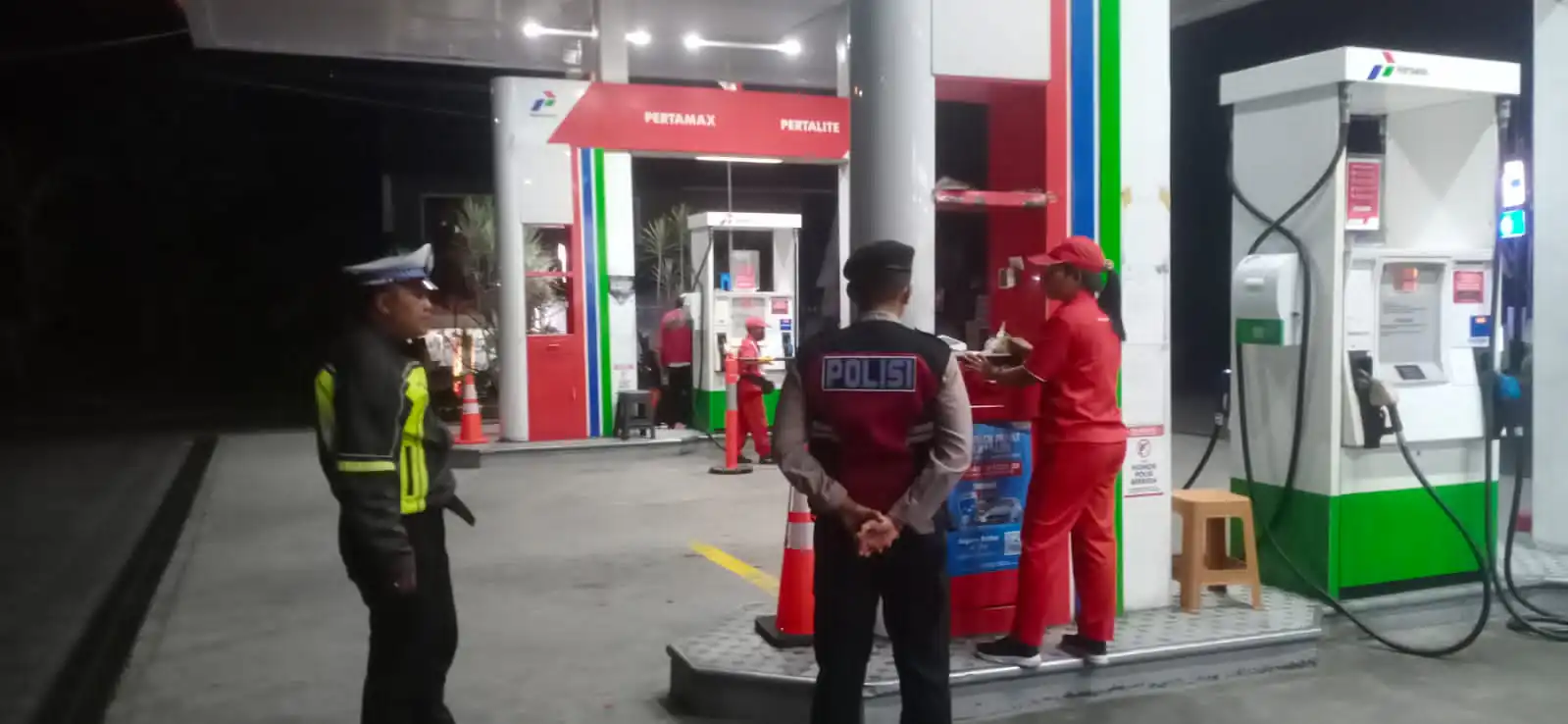 Jaga Situasi Tetap Kondusif, Polsek Bangli Intensifkan Kegiatan Blue Light Patrol