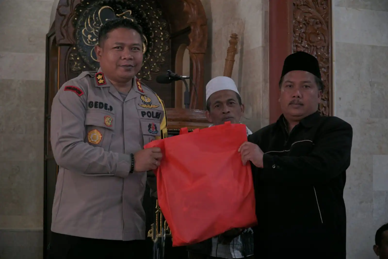 Jumat Curhat, Polres Bangli datangi Masjid All Muhajirin Kintamani.