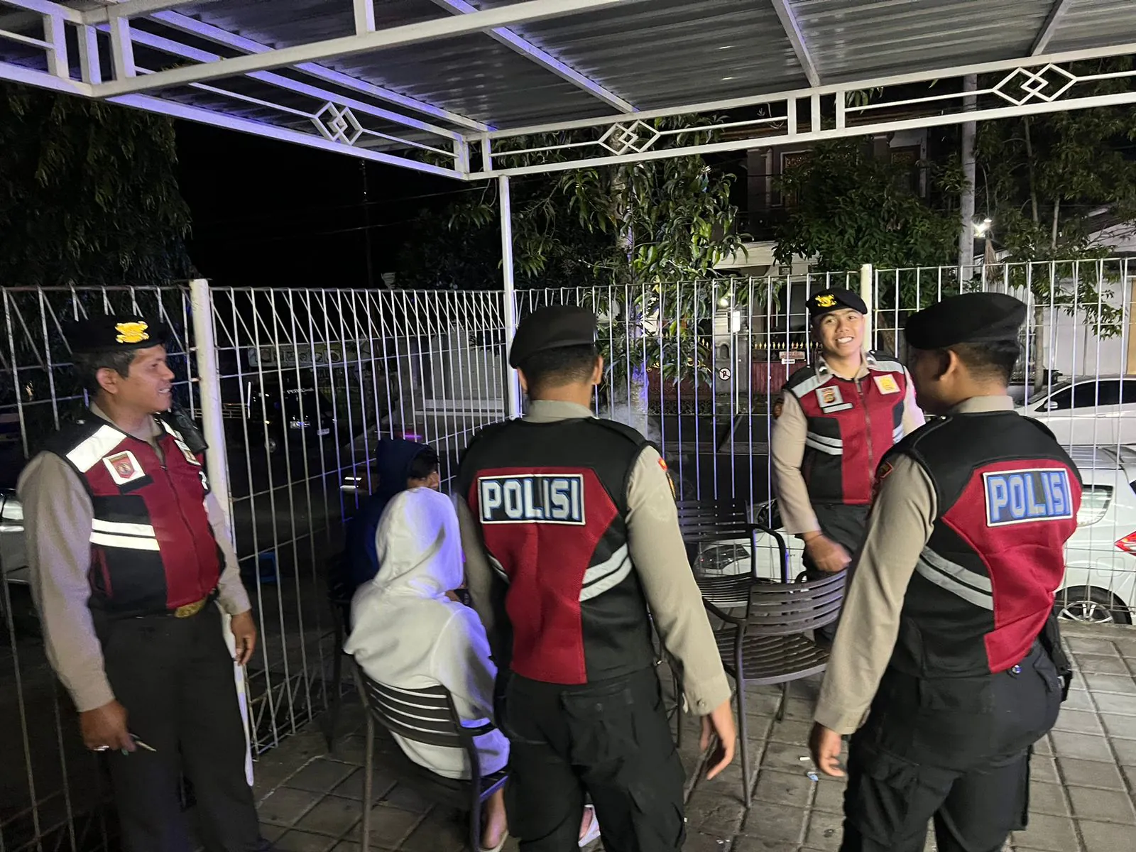 SAMBANGI TONGKRONGAN MASYARAKAT, PERSONIL SAT SAMAPTA RES BANGLI BERIKAN HIMBUAN KAMTIBMAS