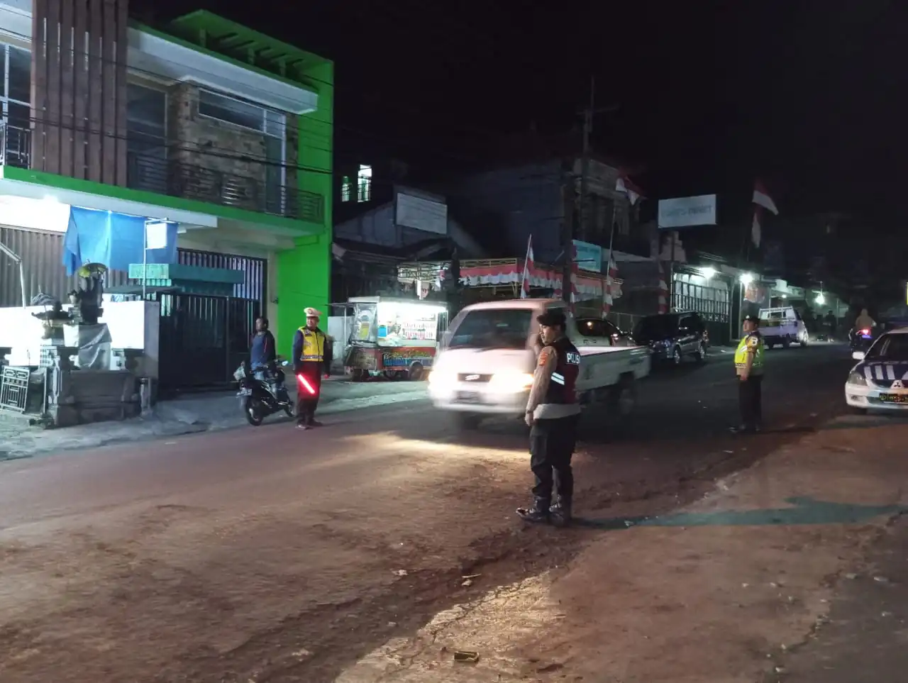 Untuk Menjaga Kamtibmas tetap Kondusif Menjelang Pilkda Tahun 2024 Polsek Kintamani Melaksanakan gelar Patroli Blue Light di Wilkum Kintamani.