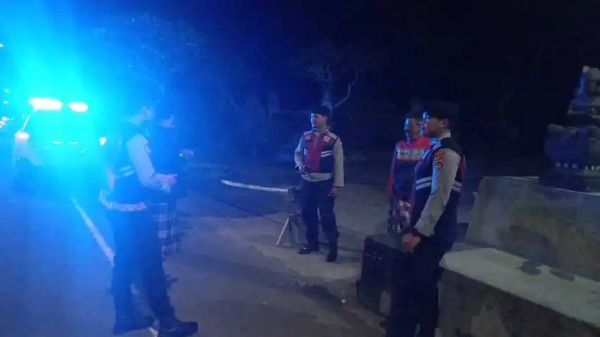 Ciptakan Situasi Tetap Kondusif menjelang Pemilukada 2024 Personil Sat Samapta Polres Bangli Tingkatkan penggelaran Blue Light dI malam hari