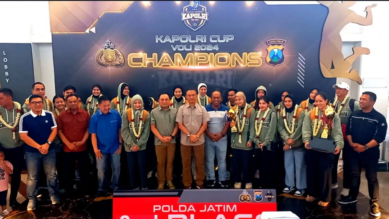 Atas Kemenangan Tim Voli Polda Jatim, Polresta Sidoarjo Sambut Kedatangan Tim Voli Kapolri Cup 2024.