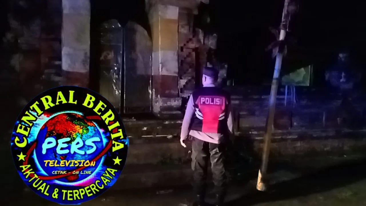 BLUE LIGHT ANTISIPASI KEJAHATAN DIMALAM HARI PERSONIL POLSEK SUSUT MELAKSANAKAN KEGIATAN PATROLI BLUE LIGHT.