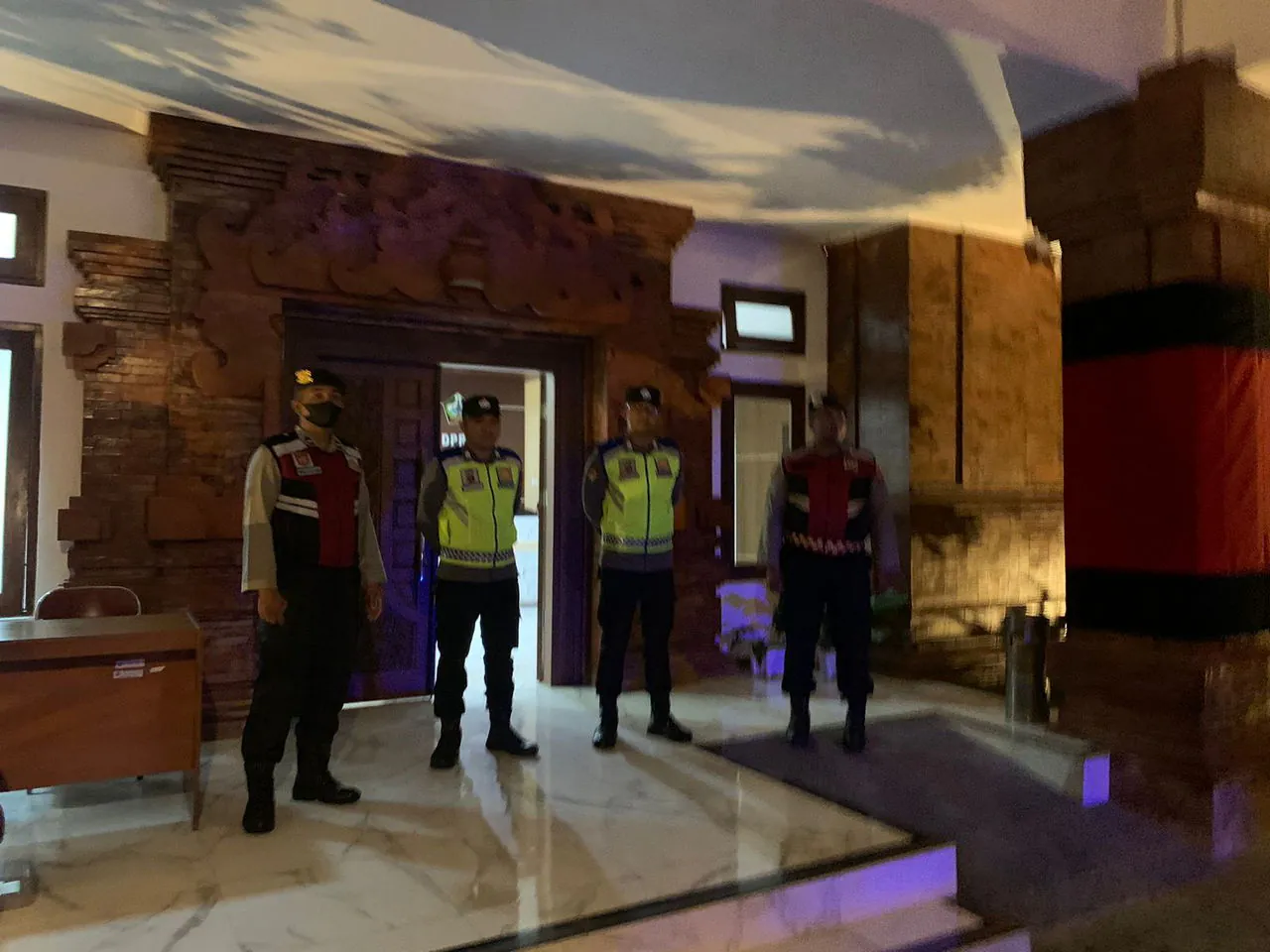 Ciptakan Situasi Tetap Kondusif menjelang Pemilukada 2024 Personil Sat Samapta Polres Bangli Tingkatkan penggelaran Blue Light dI malam hari