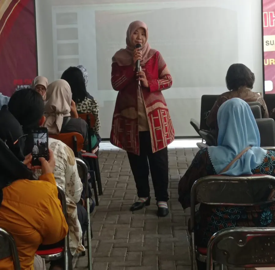 Tingkatkan Partisipasi Pemilih Perempuan, KPU Jatim Gelar Sosialisasi Bagi Pemilih Perempuan.