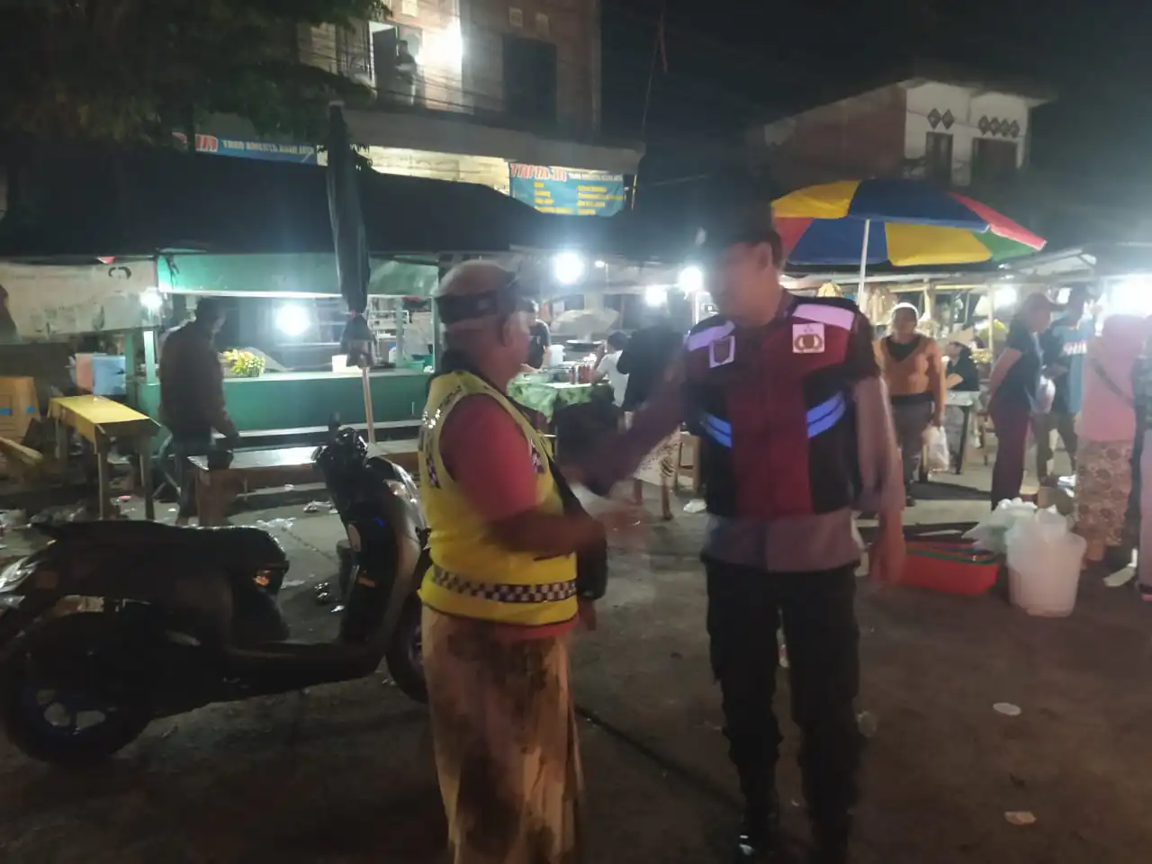 Anggota Polsek Susut Melaksanakan Patroli Dimalam Hari, Agar Situasi Kamtibmas Di Wilkum Polsek Susut Tetap Kondusif