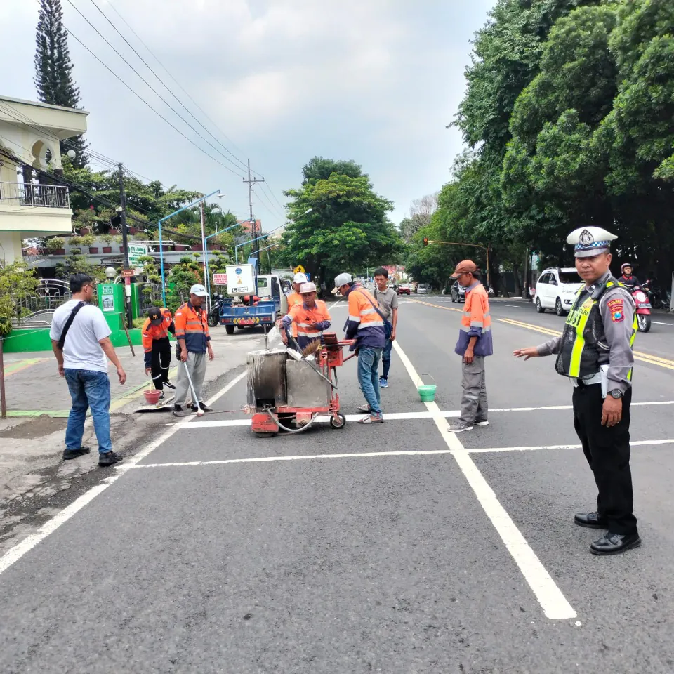 Mencegah Maraknya Aksi Balap Liar Pita Kejut di Jalan Raya Kalitengah Pandaan Akhirnya Ditinggikan
