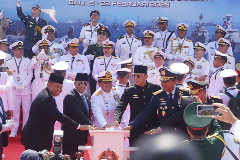 Di Buka Oleh Menko Bidang Infrastruktur dan Pembangunan Kewilayahan, Pangkoarmada III Hadiri Pembukaan MNEK 2025 di Bali,