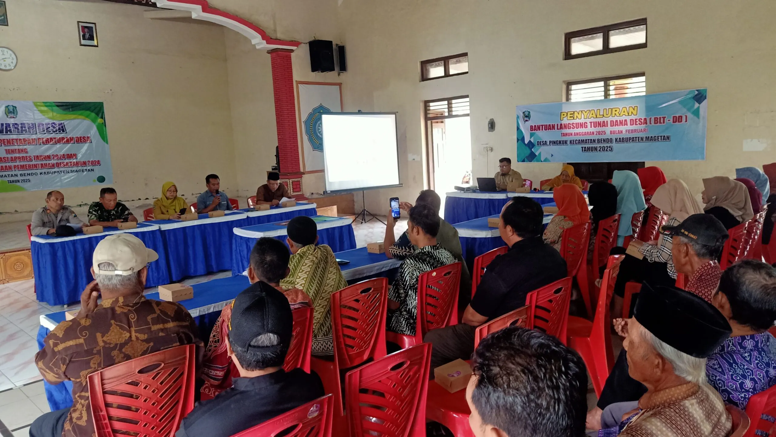 Musdes Pingkuk : Laporan Realisasi APBDes 2024 Dan Penyelenggaraan PemDes Tahun 2024