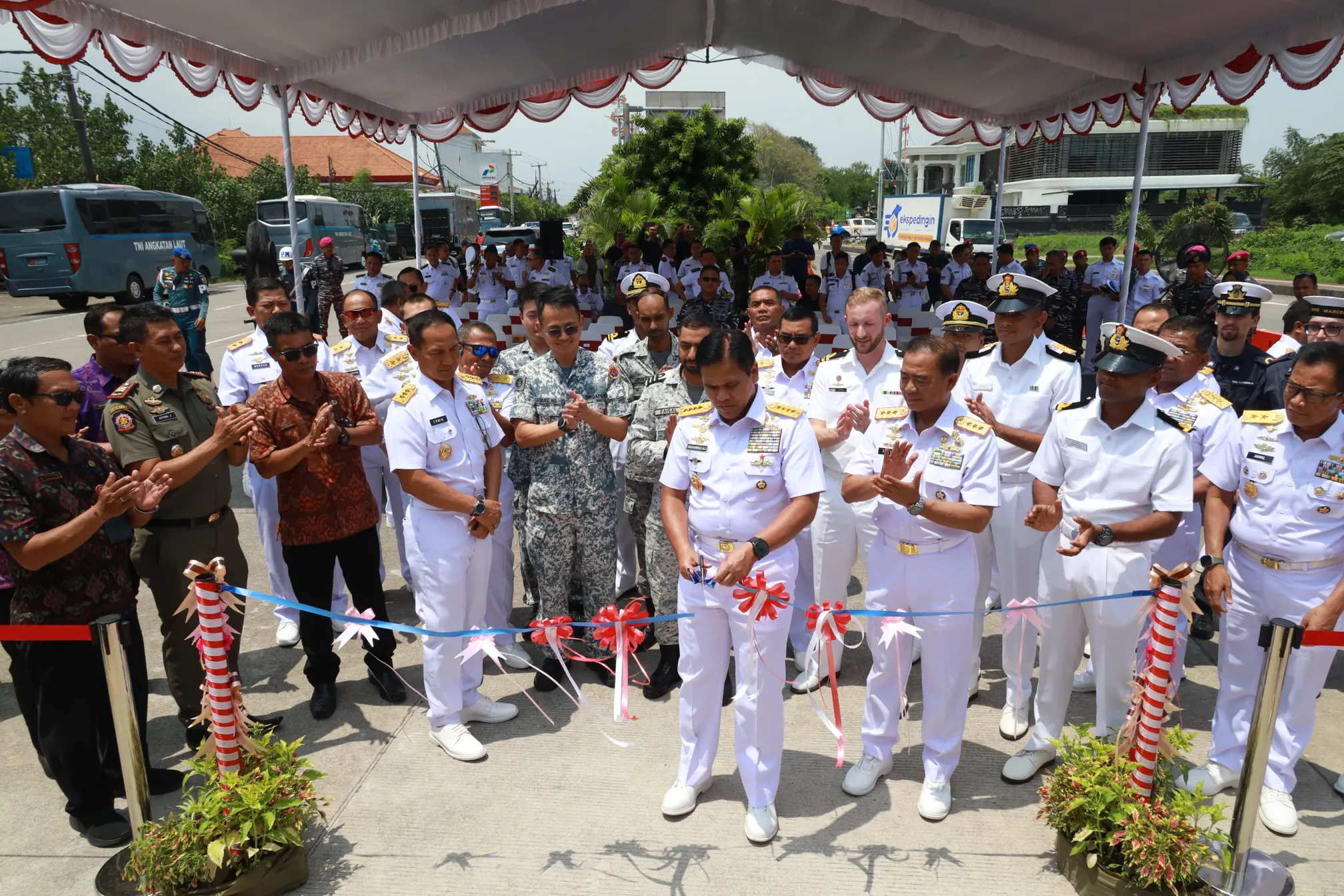 Komandan Puspenerbal Saksikan Kasal Resmikan Monumen MNEK 2025 di Bali