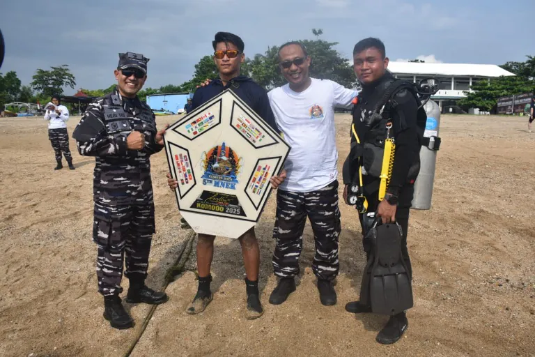 Penyelam Koarmada II Ikut Sukseskan MNEK 2025, Save The Sea To See The Future