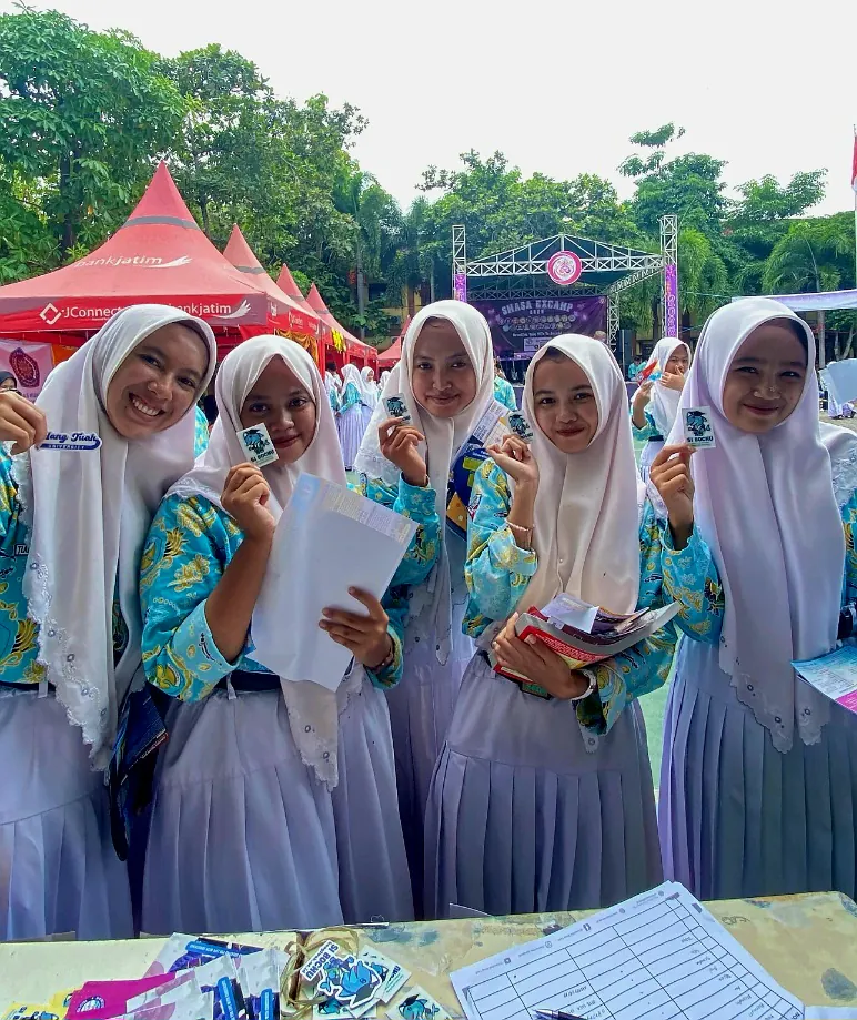 Mahasiswa Psikologi UHT Pulang Kampung, Sebarkan Inspirasi dan Keseruan Dunia Psikologi