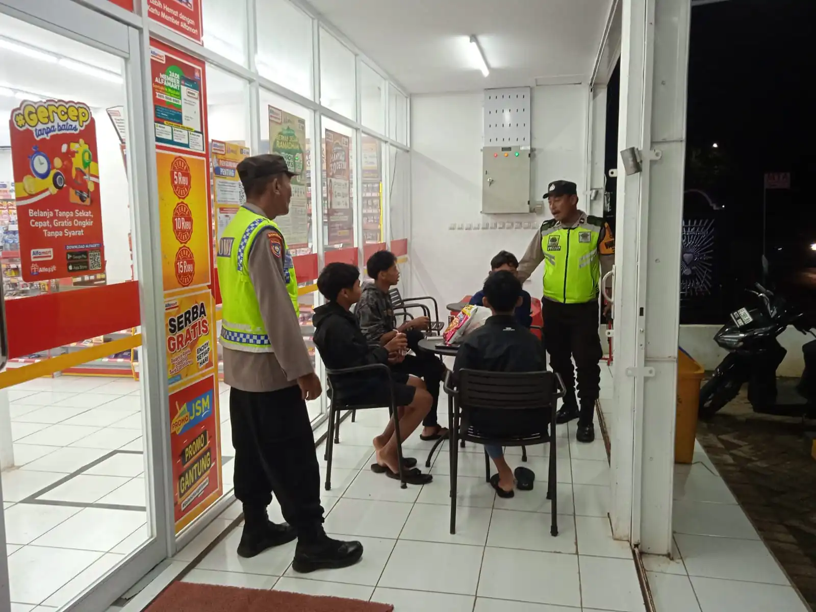 Polsek Kendal Gelar Patroli Sahur On The Road untuk Cegah Aksi Premanisme