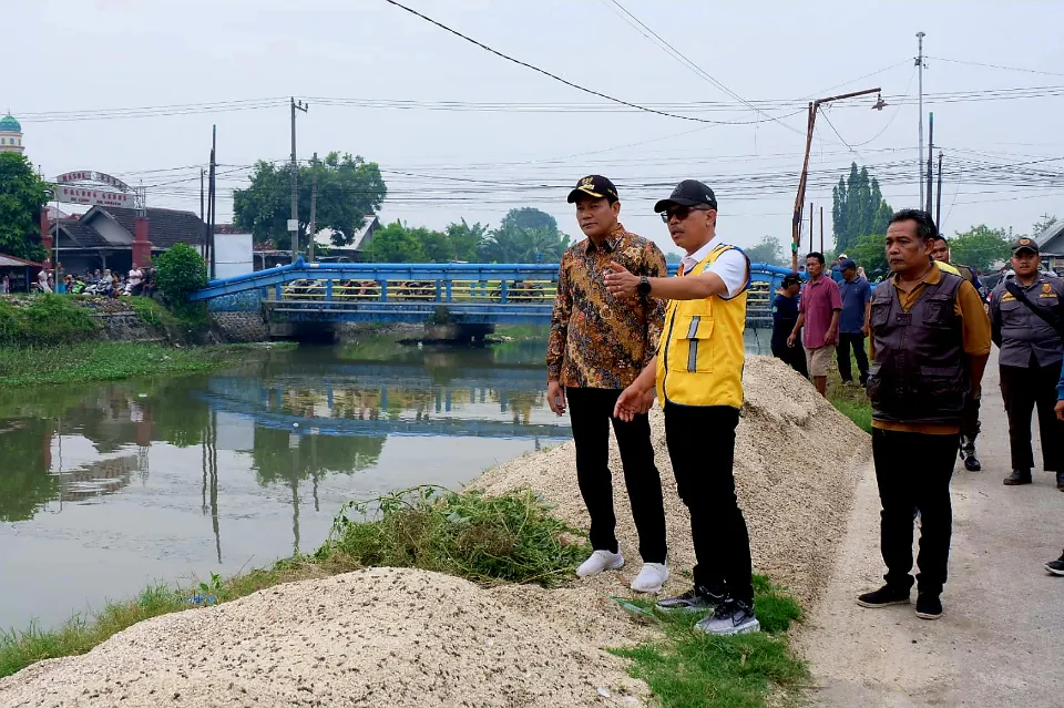 Bupati Subandi Susuri Sungai Mbah Gepuk, Minimalisasi Banjir Bupati Lakukan Susur Sungai Mbah Gepuk