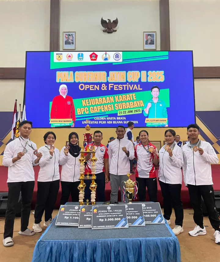Tim Karate Koarmada II Raih Juara Umum di Kejuaraan Karate Piala Gubernur Jatim 2025
