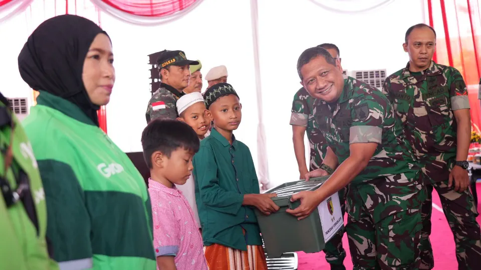Kasrem 084/Bj Hadiri Baksos Peringati HUT ke-80 TNI, Wujudkan TNI Dekat dengan Rakyat