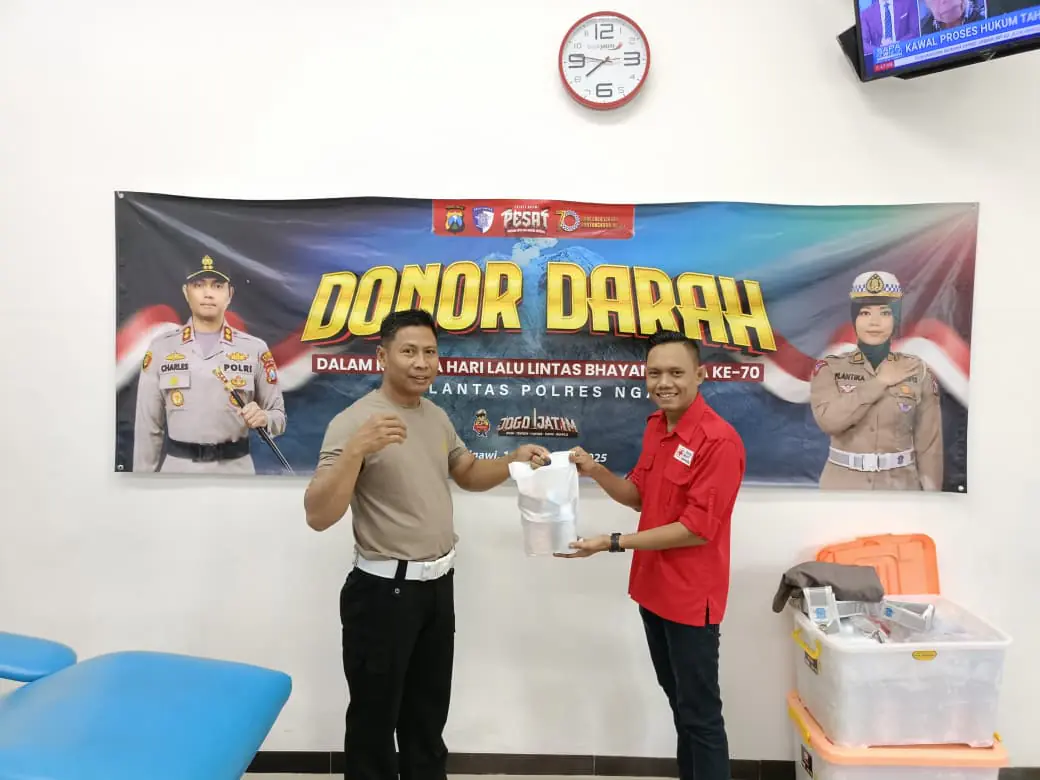 Peduli Sesama, Satlantas Polres Ngawi Gelar Donor Darah