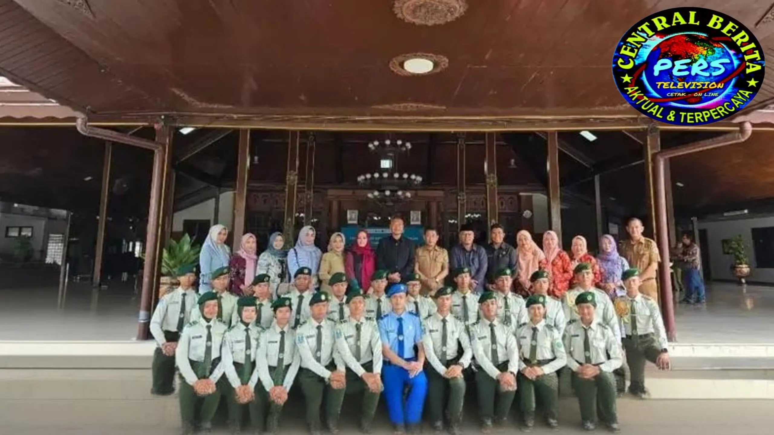 Bupati Gatut Sunu Sambut Hangat Kunjungan SMAN 5 Taruna  Brawijaya dan SMAN Nala