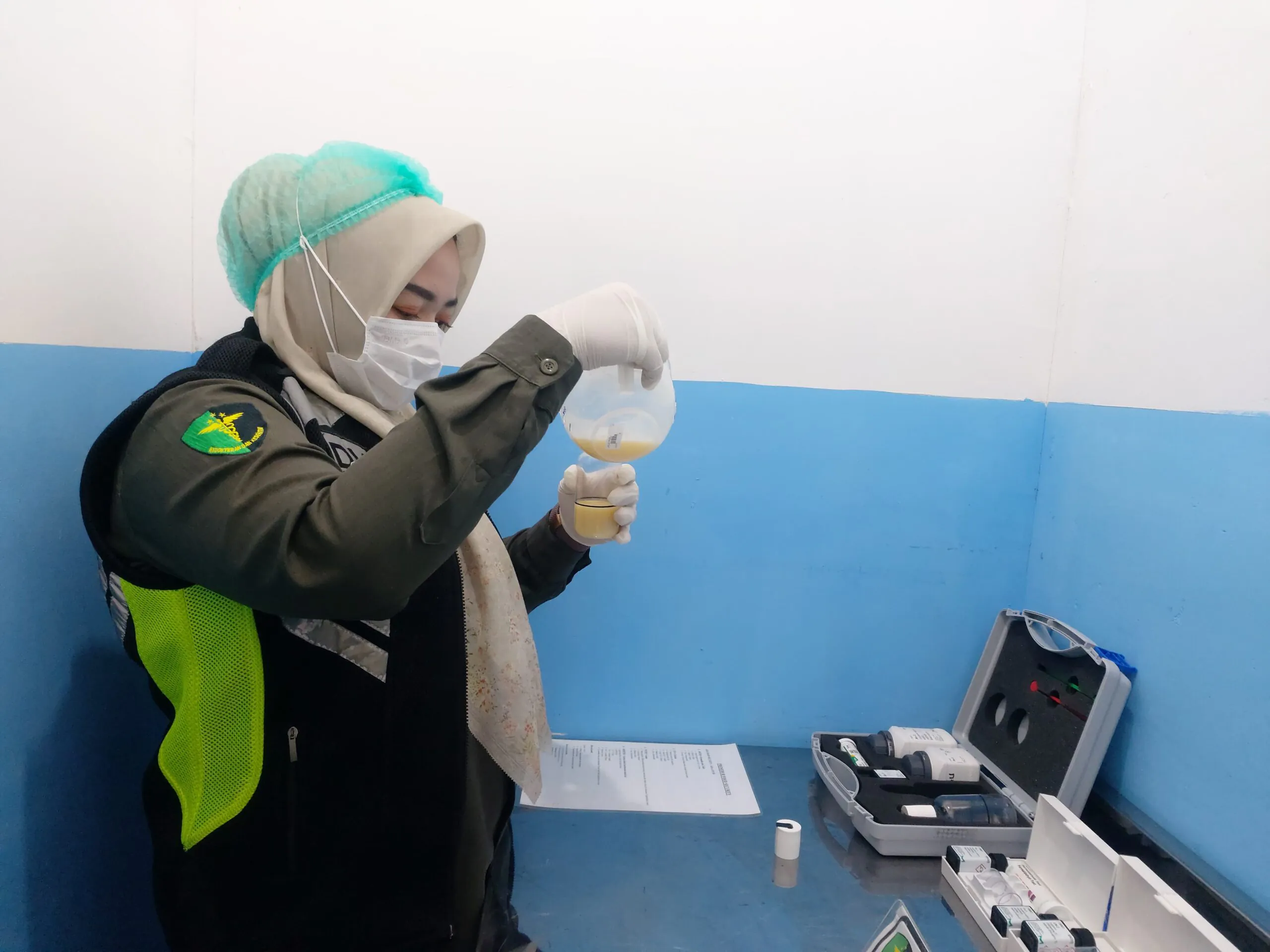 Pastikan MBG Aman dikonsumsi, Sidokkes Polres Ngawi Lakukan Food Safety di SPPG Kasreman