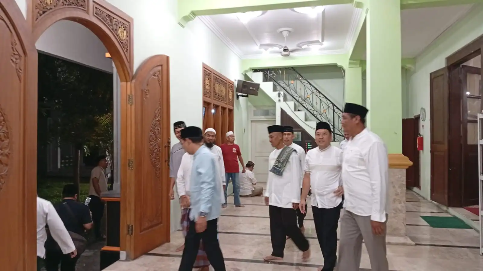 Safari Ramadhan 1447 H, Kabag Ops Hadiri Sholat Terawih Perdana Bersama Forkopimda Kota Madiun