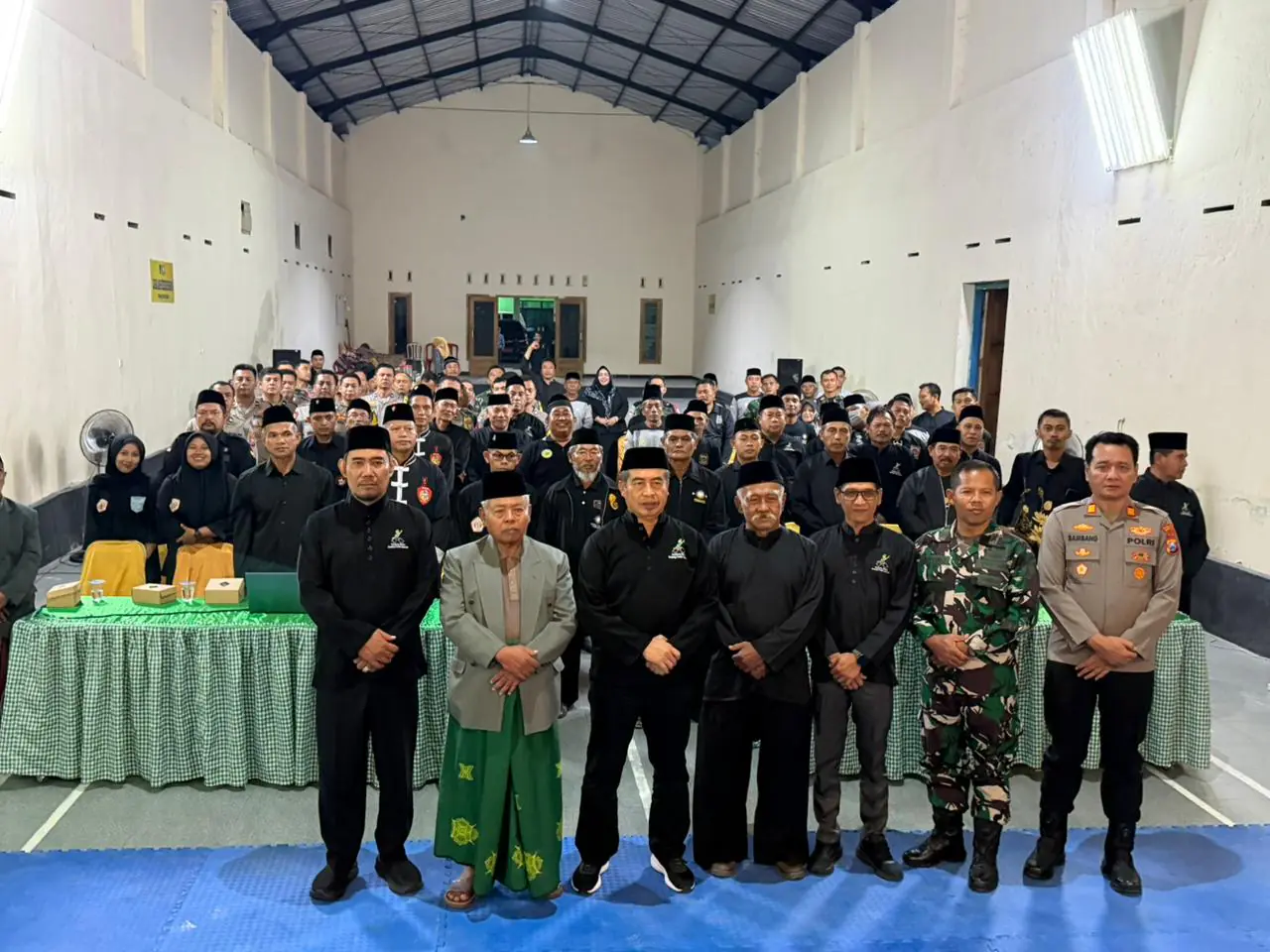 Sarasehan Kampung Pesilat Jiwan, Kapolres Madiun Kota Tekankan Pentingnya Kerukunan dan Kondusivitas