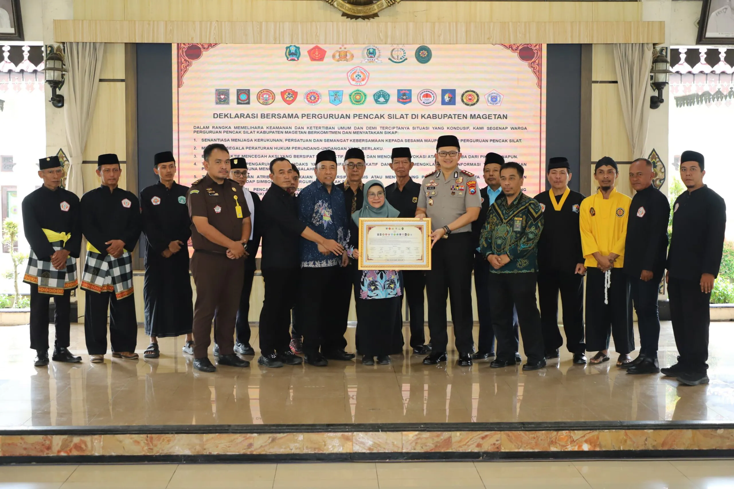 “Sing Akur Kabeh Sedulur”: Halal Bihalal Forkopimda–IPSI Magetan Teguhkan Deklarasi Damai Perguruan Silat