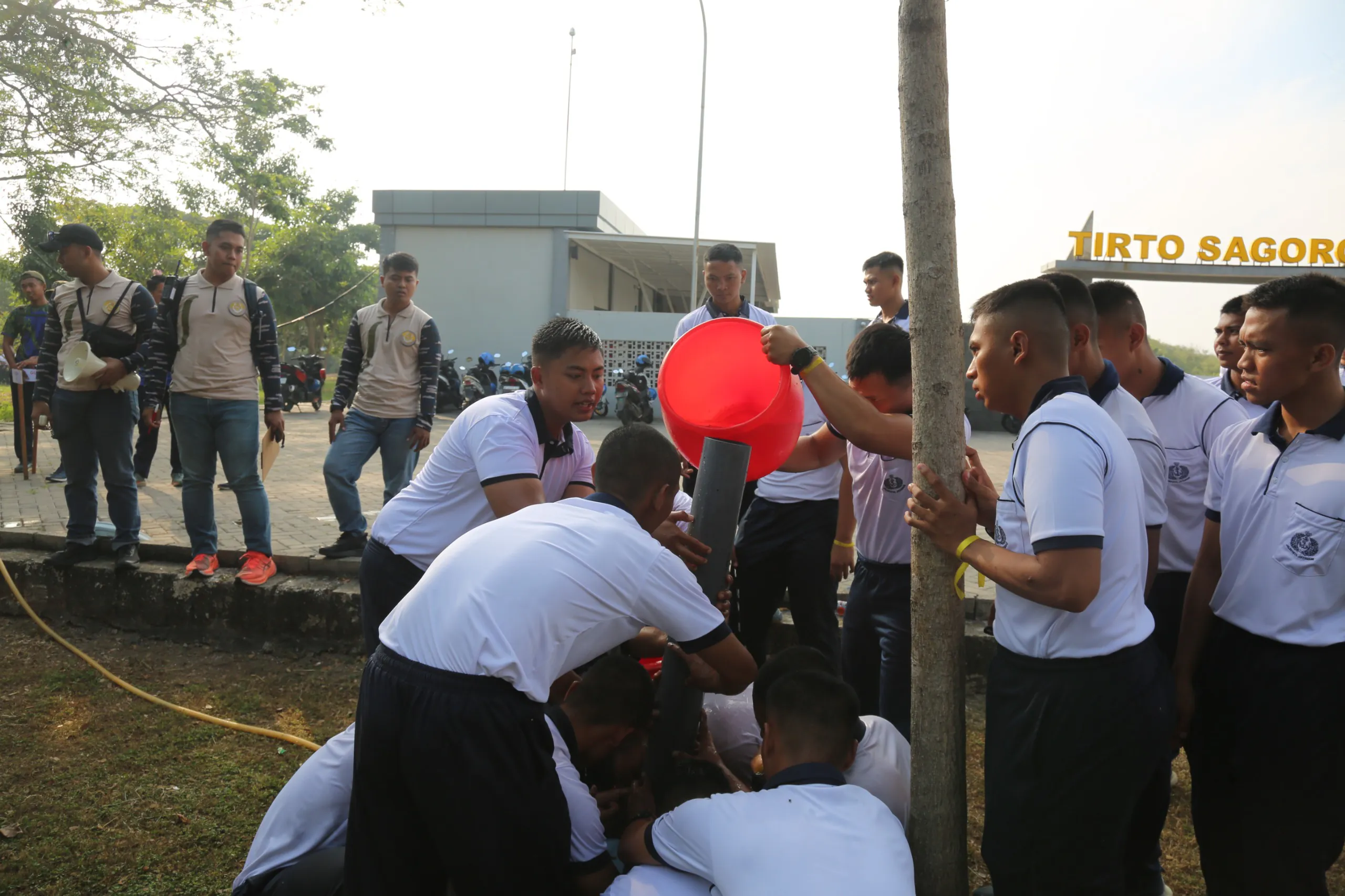 Perkuat Jiwa Korsa, Koarmada II Gelar Outbound Prajurit Tidur Dalam