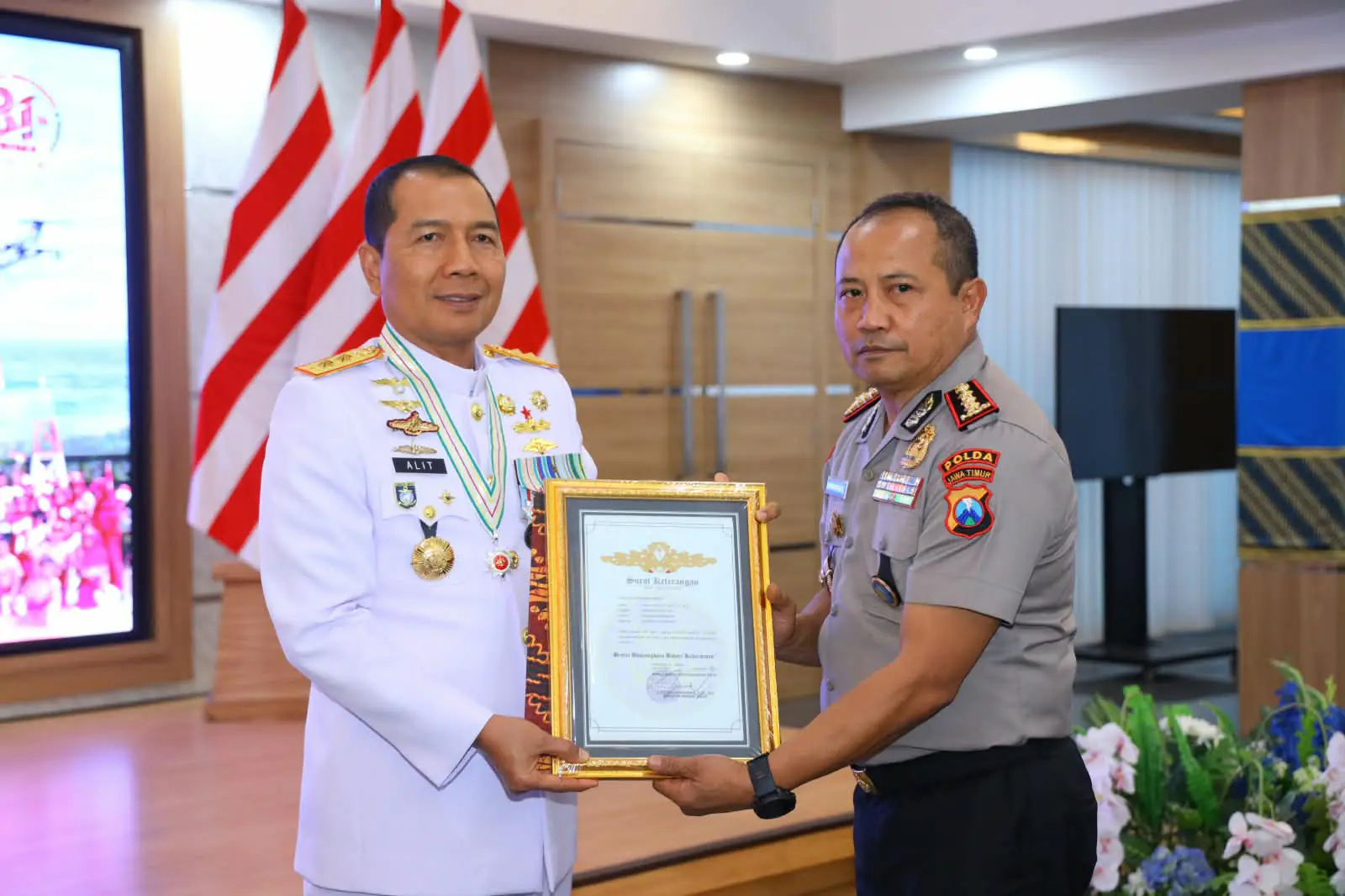 Jaga Sinergitas TNI-Polri, Koarmada II Terima Courtesy Call Dirpolairud Polda Jatim