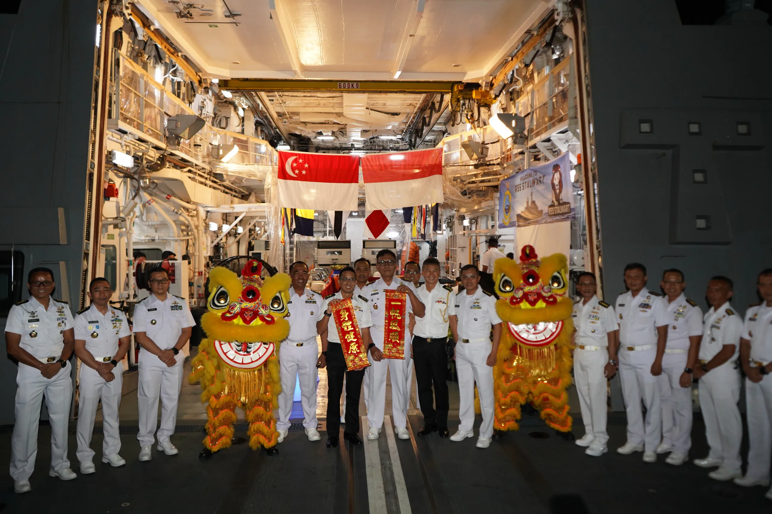 Koarmada II Hadiri Deck Reception di Kapal RSS Stalwart-72