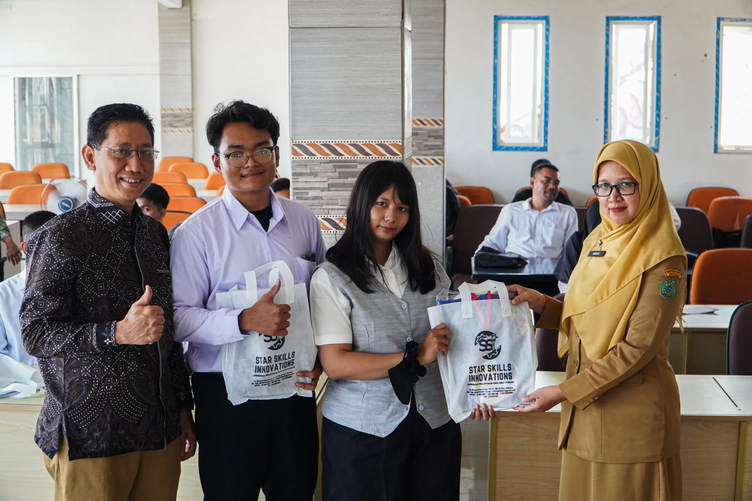Persiapkan Hadapi Dunia Kerja, Pemkab Sidoarjo Bekali Warga Keterampilan Teknisi Sepeda Motor