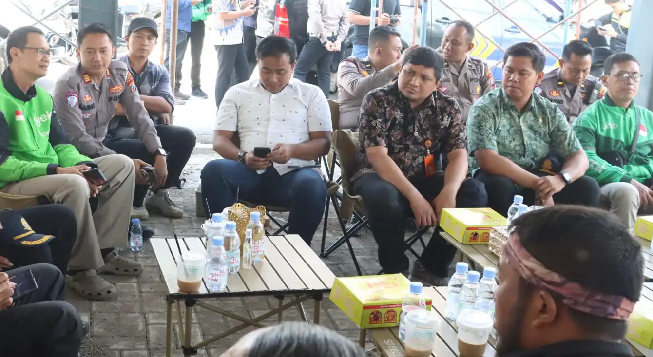 Polisi Bersama Masyarakat : Polres Mojokerto Fasilitasi Shelter Istirahat Gratis untuk Pengemudi Online