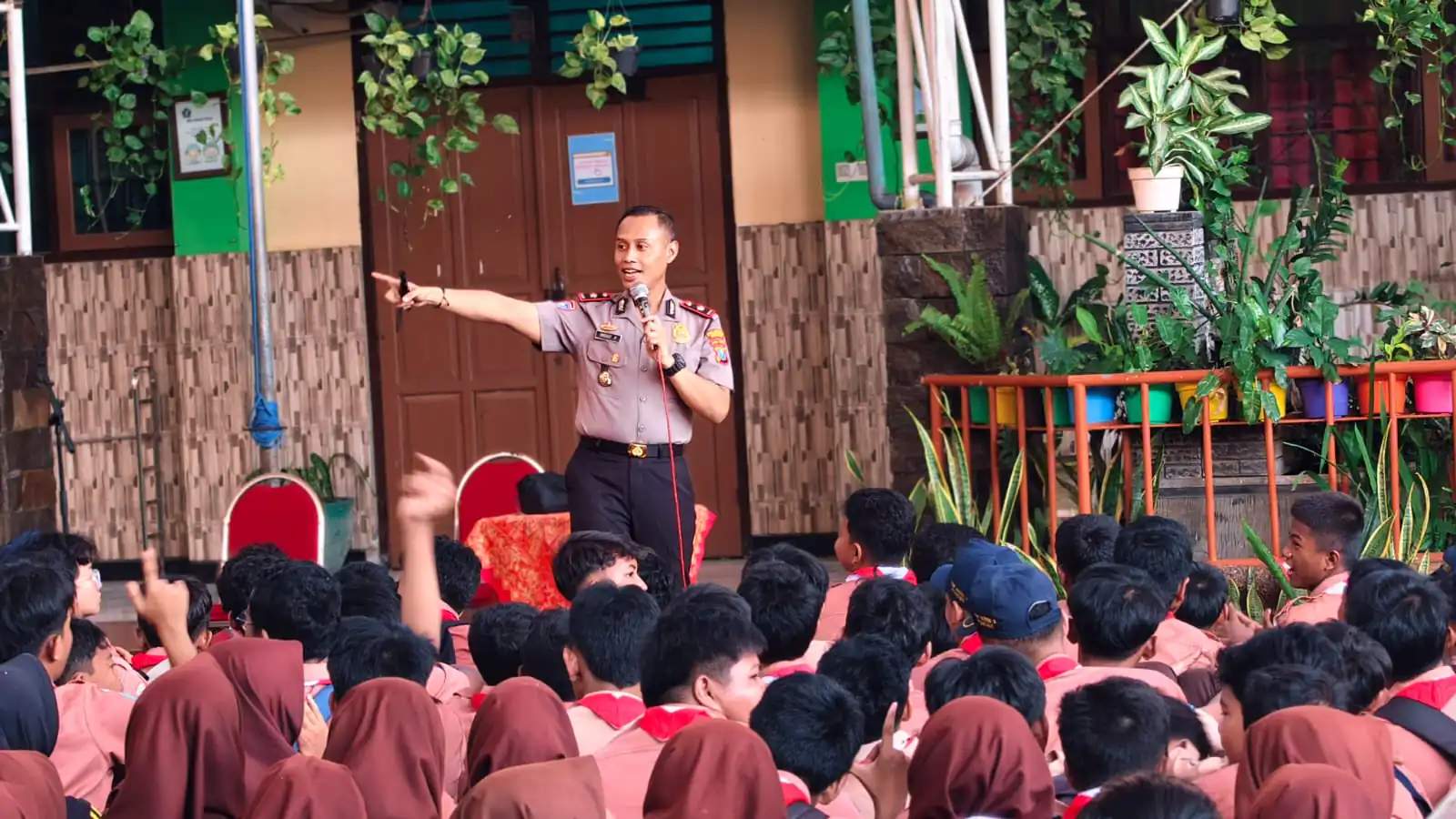 Polresta Sidoarjo Ajak Pelajar Giat Belajar untuk Cegah Radikalisme dan Bullying