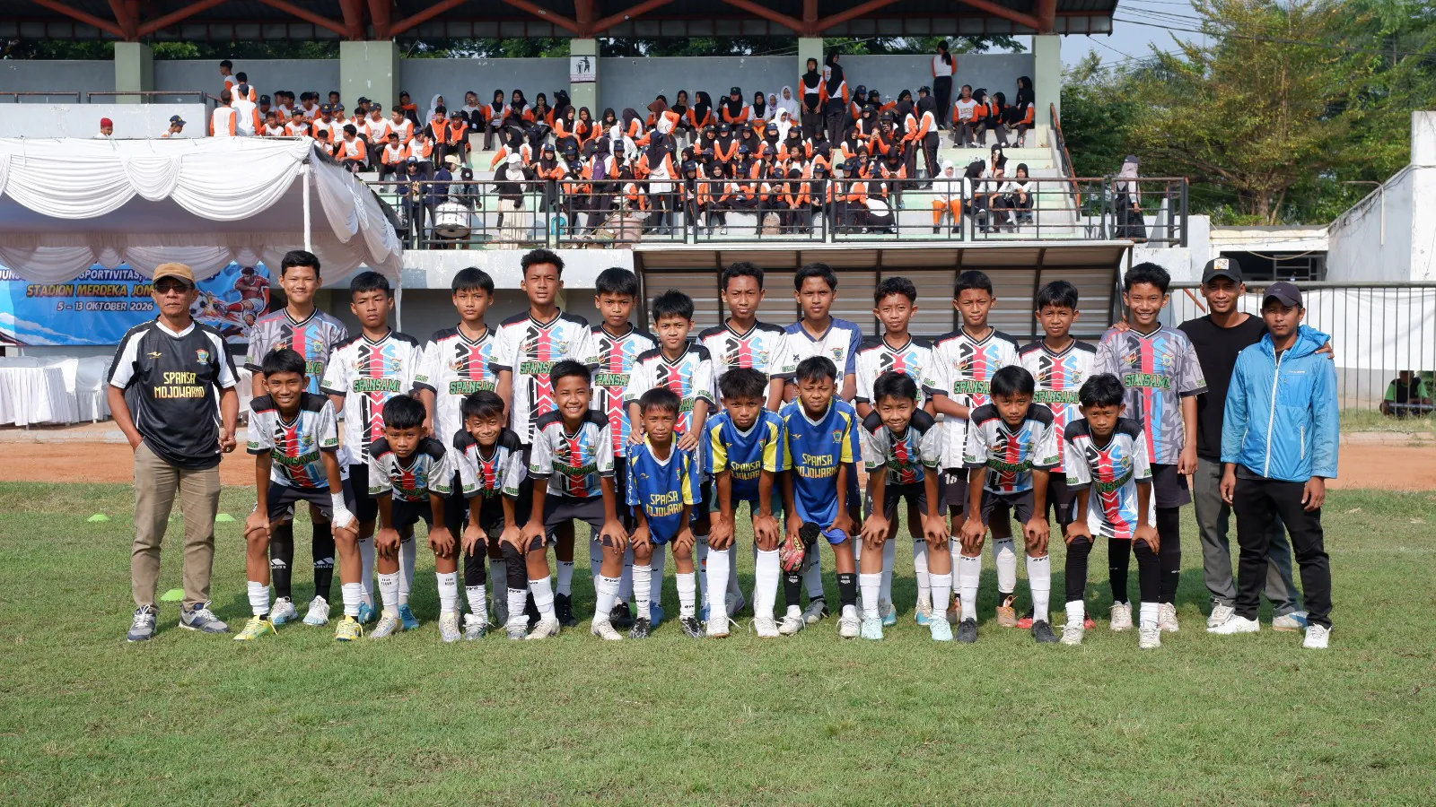 POPKAB 2026 Piala Bupati Jombang Meriah, SMP Budi Utomo Perak Sabet Juara Sepak Bola Usai Menang Telak 5-0