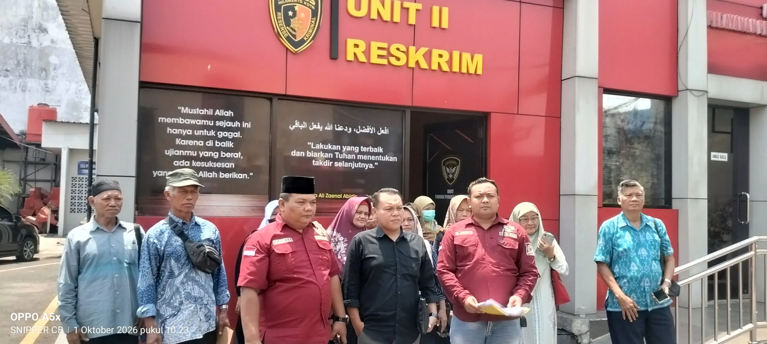 YLBH Garda SAKERA Dampingi Para Korban Annisa Ahmada Travel indo Di Polresta Mojokerto
